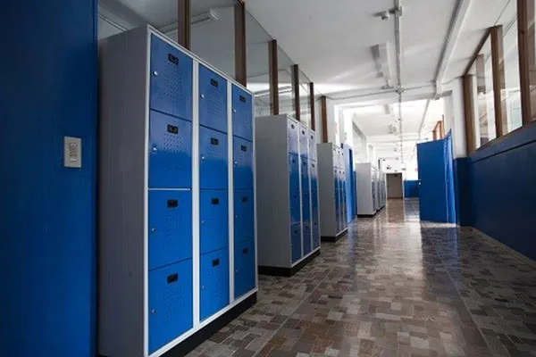 Armadietti spogliatoio in metallo per le scuole