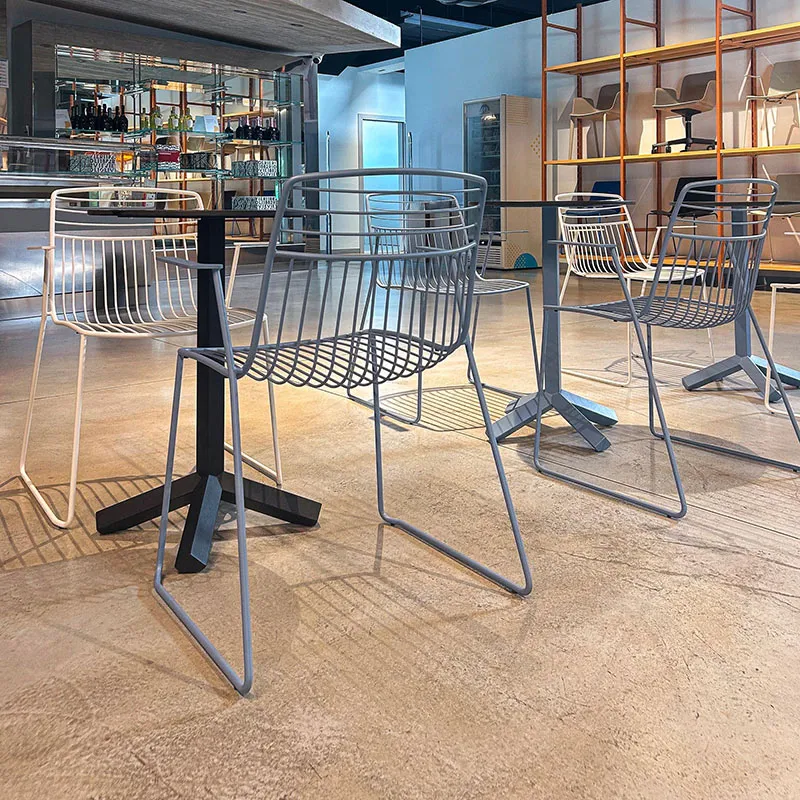 Lo Show Room Frezza: i tavolini Flamingo